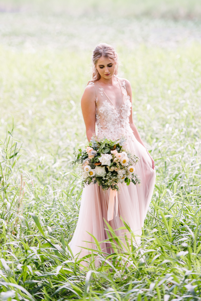 Walkabout Creek Bridal Shoot |Brisbane, QLD - We Are Twine